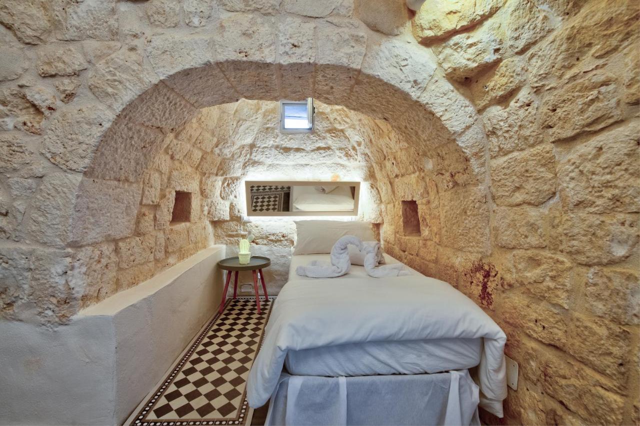 B&B Trulli Moonlight Da Grace Ostuni Exteriör bild