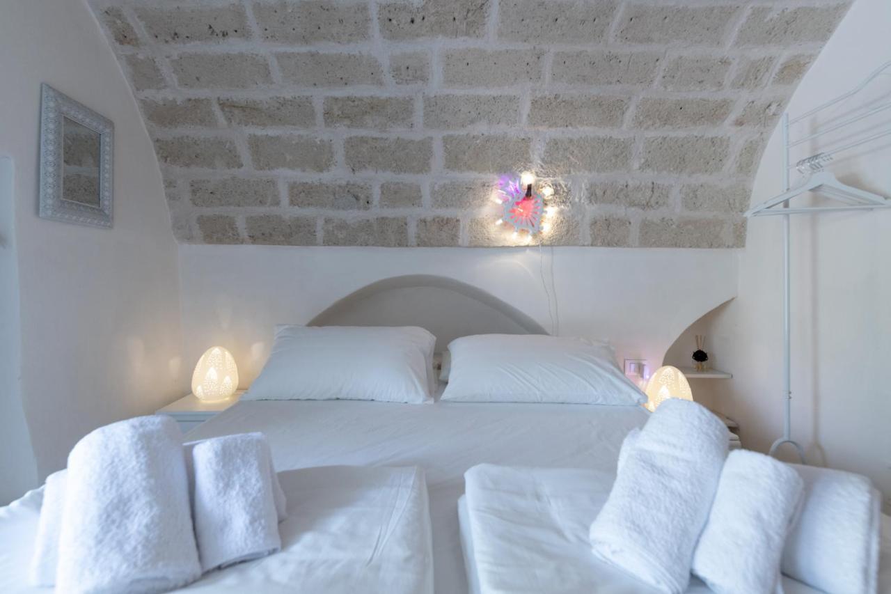 B&B Trulli Moonlight Da Grace Ostuni Exteriör bild