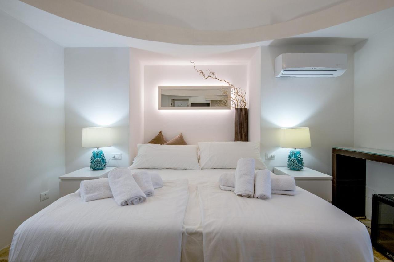B&B Trulli Moonlight Da Grace Ostuni Exteriör bild